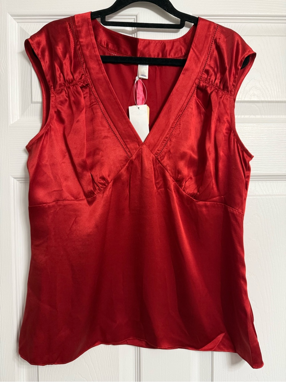 Vintage 2005 Old Navy Red 100% Silk V-Neck Tank NWT